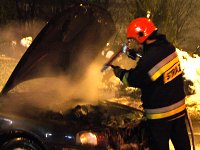 strażak pożar auto strażak pożar auto